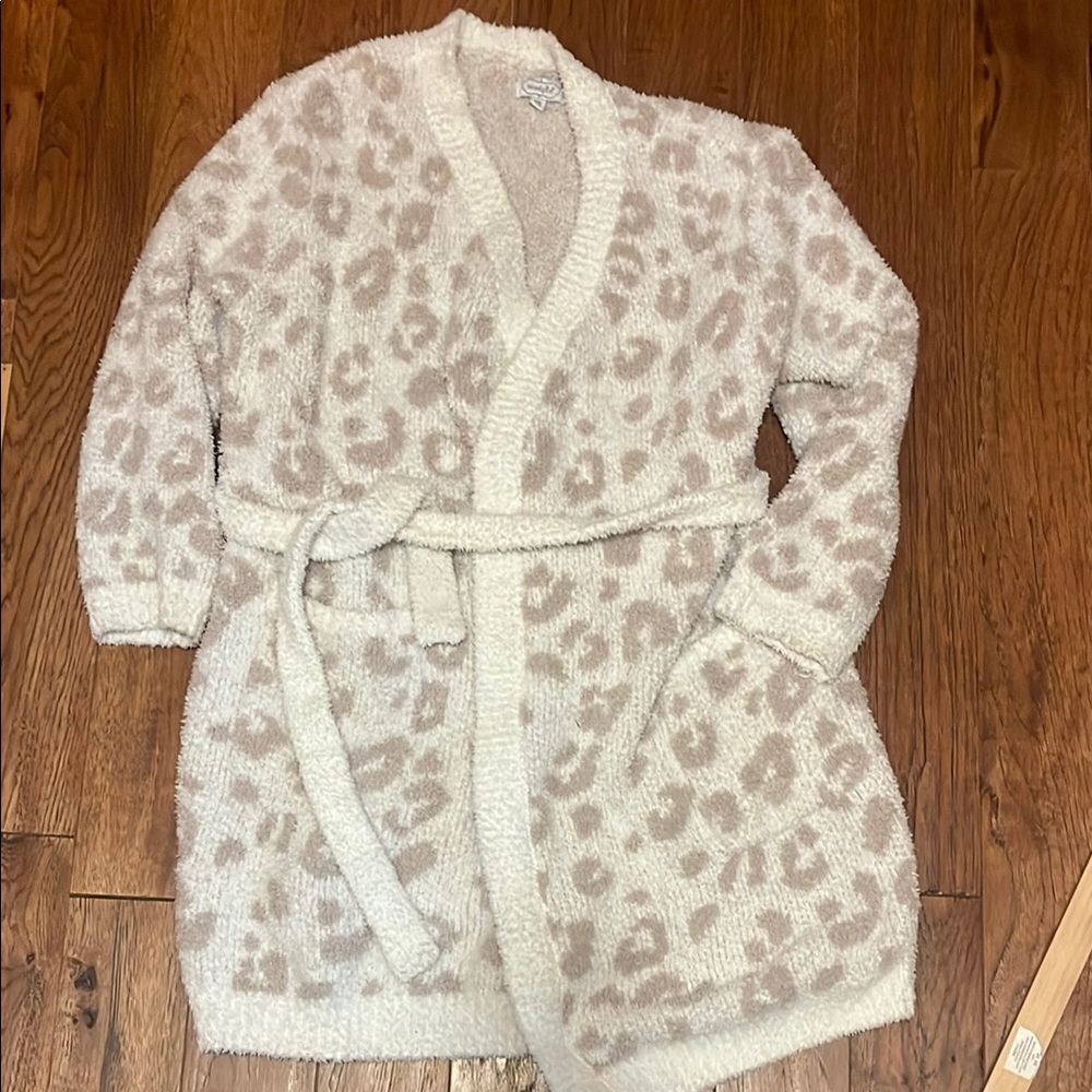 Mud Pie Cream and Tan Leopard robe